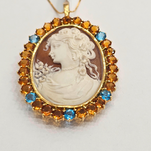 Antique Cameo Pendant and Brooch in Gold and Topaz – Italian cameo pendant Profile