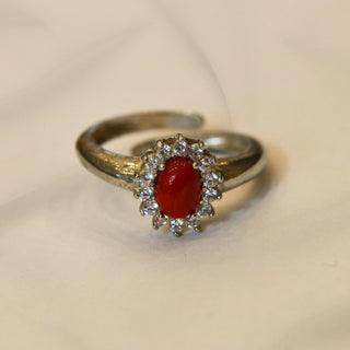 Anello in Corallo Rosso Mediterraneo – Argento Bianco Rodiato, Zirconi, Taglia Regolabile