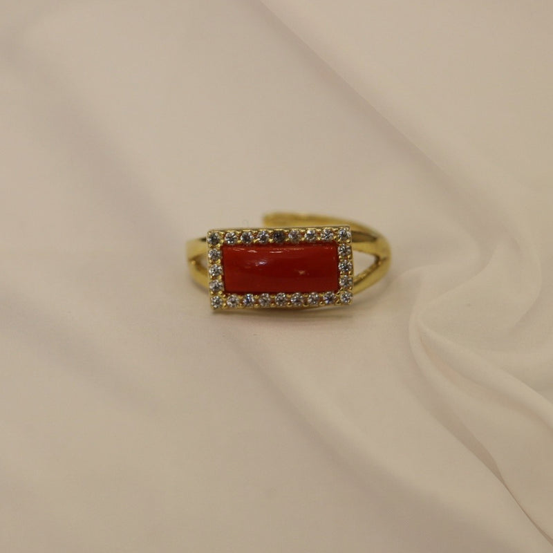 Anello Corallo in Argento Dorato – Design Elegante, Zirconi, Taglia Regolabile