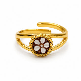 Flower Cameo Ring – White Rhodium Silver, Sardonyx Shell, Adjustable Size