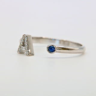 Anello Iniziale A in Oro Bianco 18kt con Zaffiro e Diamanti Naturali