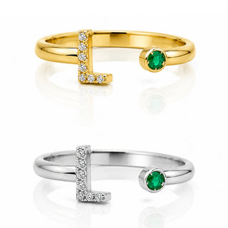 Anello Iniziale Lettera “L” | Oro Bianco 18kt, Smeraldo Naturale e Diamanti