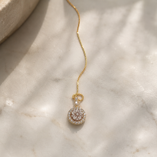 9mm Cameo Flower Pendant in Gold-Plated 925 Silver with Zircons