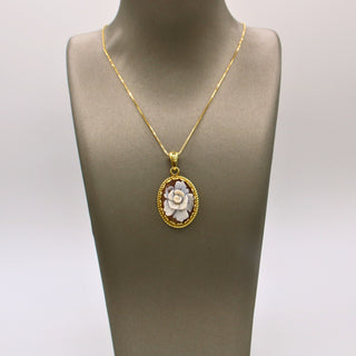 Ciondolo Cammeo Fiore Ovale – Argento Placcato Oro