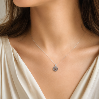 Ciondolo Cammeo Fiore 14 mm in Argento 925 con Zircone Naturale