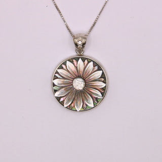 Ciondolo Cammeo Madreperla Fiore