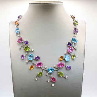 Collana Oro Bianco 18kt con Pietre Multicolore e Diamanti – 79,8 ct