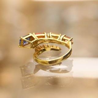 Set Anello e Orecchini Zaffiri Colorati , Diamanti e Oro Giallo 18kt