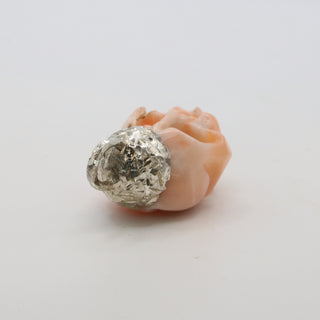 Teschio in Corallo Rosa Naturale | Argento 925 Rodiato | Intagliato a Mano
