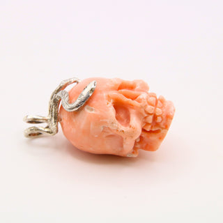 Teschio in Corallo Rosa Naturale Intagliato a Mano con Argento Sterling 925